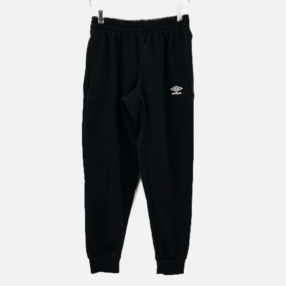 Umbro Sweatpants in Black - Size Medium